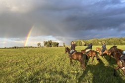 Конно-туристическая база отдыха "КТБ Атаман", с рейтингом 4.9 - находится по адресу Московская область, Можайский район, деревня Ваулино, дом б/н 