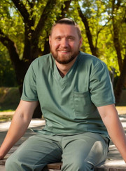 Реабилитолог Максим Игоревич Коротенко