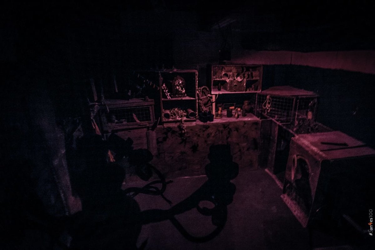 Квест нехорошая квартира. Лабиринты разума квест. Техноманьяк квест кемерово. Лабиринт разума ул беговая дом 13 москва. Лабиринт самара квест.