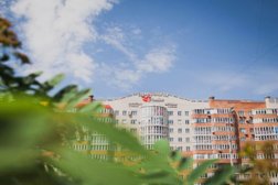 Стоматология Улыбка, с рейтингом 4.9 - находится по адресу Омск, Масленникова, 41 