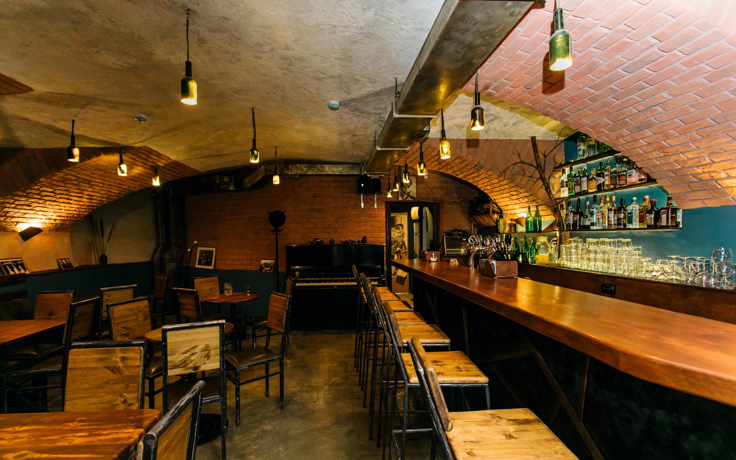 Господин бар. Санкт-Петербург Коломенская улица 9 Mr toad Bar. Бар жаба. Бар Коломна. Коломенский бар.