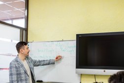 Языковая школа OLS, с рейтингом 5 - находится по адресу Нур-Султан, Қабанбай батыр проспект, 42 