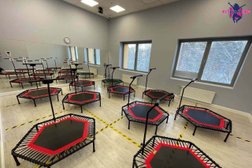 Студия джампинг-фитнеса Fitjumping, с рейтингом 5 - находится по адресу Москва, Щукинская улица, вл42 