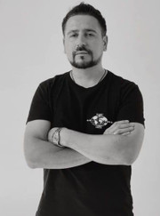 Парикмахер, стилист Дмитрий Исаев