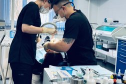 Стоматология Астра-Смайл, с рейтингом 4.7 - находится по адресу Москва, Ангарская улица, 22к1 