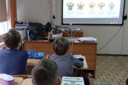 Средняя школа №13 с углубленным изучением отдельных предметов, с рейтингом 3.1 - находится по адресу Московская область, Жуковский, улица Осипенко, 7 