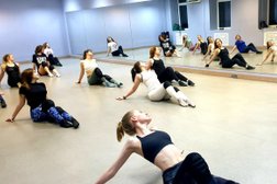 Школа танцев RenarDance, с рейтингом 4.5 - находится по адресу Москва, улица Кедрова, 14 к1 