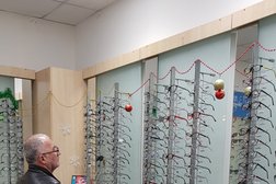 Салон Ваша ОПТИКА, с рейтингом 3.6 - находится по адресу Волгоград, Коммунистическая улица, 18а 