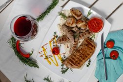 Гриль-кафе Вкусно, с рейтингом 5 - находится по адресу Республика Крым, Ялта, улица Рузвельта, 1Б 