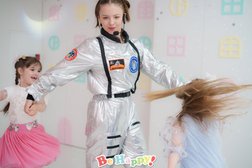 Лофт для праздников Be Happy, с рейтингом 4.4 - находится по адресу Санкт-Петербург, Комендантский проспект, 58к1 