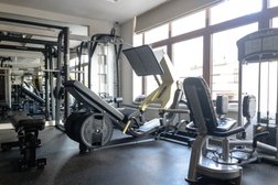 Студия персональных тренировок T-Fit, с рейтингом 4.4 - находится по адресу Москва, Большой Тишинский переулок, 10 ст1 