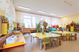 Частный детский сад-школа Индра, с рейтингом 4.8 - находится по адресу Екатеринбург, Новгородцевой, 11а 