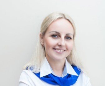 Лариса Цыплакова