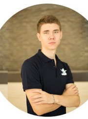 Тренер по аквааэробике, тренер по плаванию Никита Пресняков