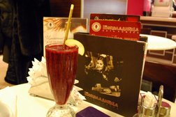 Кофейня Шоколадница, с рейтингом 3.9 - находится по адресу Московская область, пос. совхоза им. Ленина, МКАД 24 километр, 1 