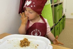 Детский сад "Под зонтиком", с рейтингом 4.9 - находится по адресу Санкт-Петербург, набережная реки Смоленки, 3к1 