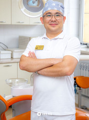 Стоматолог-хирург, челюстно-лицевой хирург Тлектес Талгатулы Сулеев