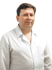 Отоларинголог Александр Евгеньевич Соловьев