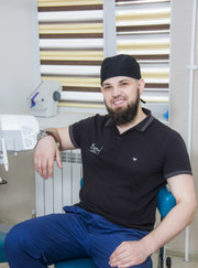 Имплантолог, стоматолог Абду-Рахман Русланович Исмаилов