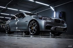 Детейлинг центр Deluxe, с рейтингом 4.2 - находится по адресу Республика Башкортостан, Уфа, 50 лет СССР, 42/3 