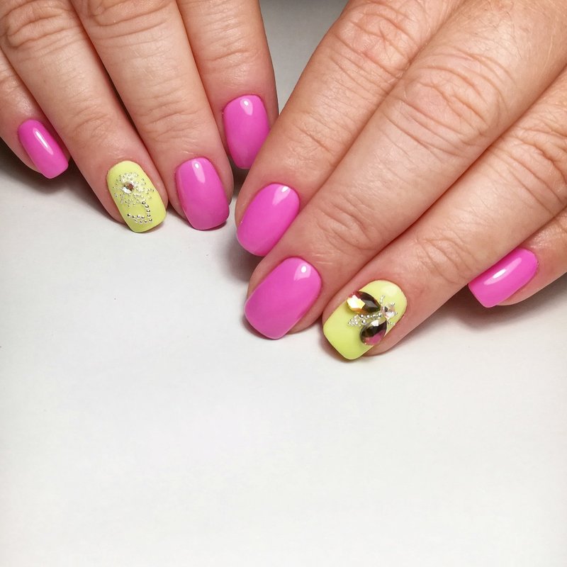 Ногтевая студия Две феечки на Фронтовой улице в Стрельне 📍 отзывы, фото ...