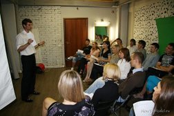 Школа актерского мастерства HowToModel, с рейтингом 3.5 - находится по адресу Москва, Нижний Сусальный переулок, 5 ст10 