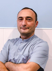 Стоматолог-хирург, главный врач Артак Гарникович Мкртчян