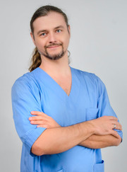 Стоматолог-хирург, главный врач Виталий Александрович Кривоносов