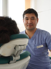 Стоматолог-ортопед Максим Евгеньевич Сат