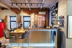 Барбершоп Топор, с рейтингом 3.6 - находится по адресу Москва, Шубинский переулок, 2/3 