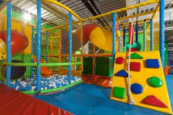 Батутный парк ОТРЫВ, с рейтингом 4.4 - находится по адресу Екатеринбург, улица Щербакова, 2К 