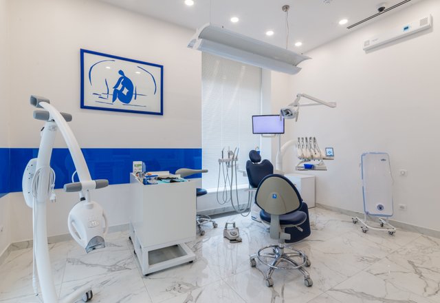 stomatologicheskaya klinika atlantis