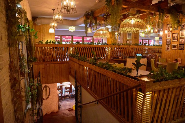 Мама на Даче, кафе на Невском проспекте в Санкт-Петербурге 🍴 отзывы, адрес  и как добраться, меню, телефон, онлайн бронирование столиков, цены и фото -  Zoon.ru