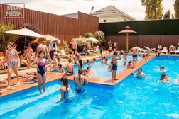 Бассейн Garden Pool, с рейтингом 1.3 - находится по адресу Алматы, Жетысуский район, микрорайон Кокжиек, 53/1 