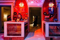 Клуб Ретро, с рейтингом 2.6 - находится по адресу Челябинск, улица Цвиллинга, 81 