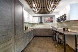 Хостел Chicago, с рейтингом 3.5 - находится по адресу Владивосток, Океанский проспект, 85 