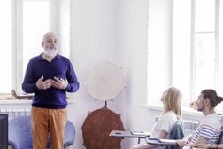 Консультационный центр Академия ресурсных состояний, с рейтингом 3 - находится по адресу Москва, Космодамианская набережная, 4/22 к А 
