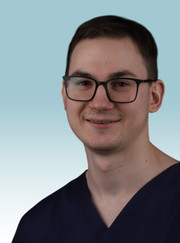 Стоматолог-хирург, имплантолог Павел Викторович Солодун