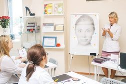 Международная академия Univer, с рейтингом 3 - находится по адресу Сочи, Северная улица, 12 к1 