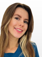 Имплантолог, стоматолог Карина Игоревна Семенова