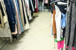 Сток и секонд-хенд Вудсток, с рейтингом 4.3 - находится по адресу Новосибирск, Станиславского, 10 