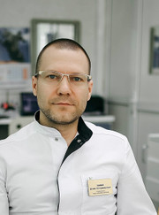 Стоматолог, стоматолог-ортопед Денис Владимирович Лямин