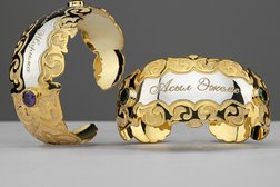 Магазин по продаже именных изделий ручной работы Jewelux, с рейтингом 3.5 - находится по адресу Алматы, 7-й микрорайон, 13а лит В 