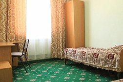 Оздоровительный пансионат Ак Бастау, с рейтингом 2.5 - находится по адресу Алматы, Калмыкова, 27 