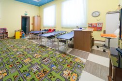 Частный детский сад и школа Kidsbridge, с рейтингом 5 - находится по адресу Московская область, городской округ Домодедово, деревня Юсупово, Хуторская улица, 8 