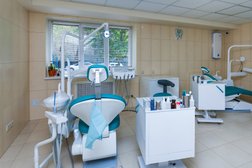 Стоматологическая клиника Дантист, с рейтингом 4.9 - находится по адресу Новороссийск, улица Карла Маркса, 37 