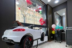 Салон красоты Familia, с рейтингом 4 - находится по адресу Тюмень, улица Тимофея Чаркова, 83 