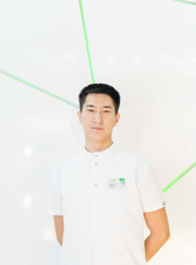 Челюстно-лицевой хирург, имплантолог Муратбек Тлеугалиевич Саликов