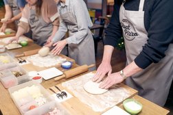 Ресторан Виват Пицца, с рейтингом 4 - находится по адресу Москва, Сиреневый бульвар, 15а 