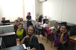 Образовательный центр Альтернатива, с рейтингом 3.9 - находится по адресу Екатеринбург, улица 8 Марта, 12а 